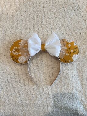 Disney Minnie Mouse ears Floral dandelion Headband with White Bow Accent & tulle